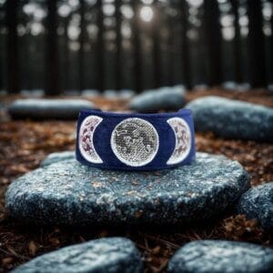 Obroża dla psa z haftem faz księżyca